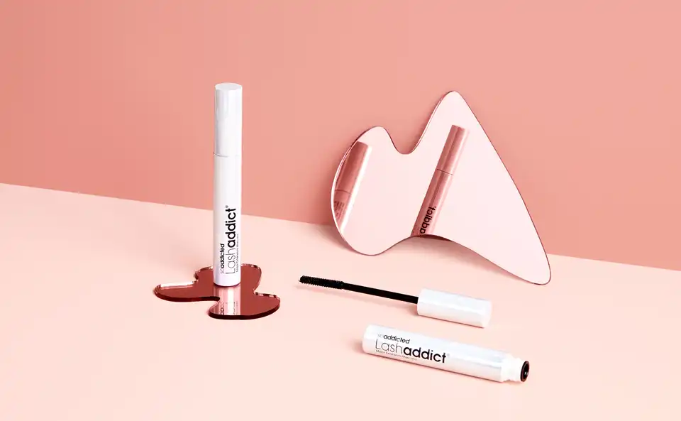 Lash addict